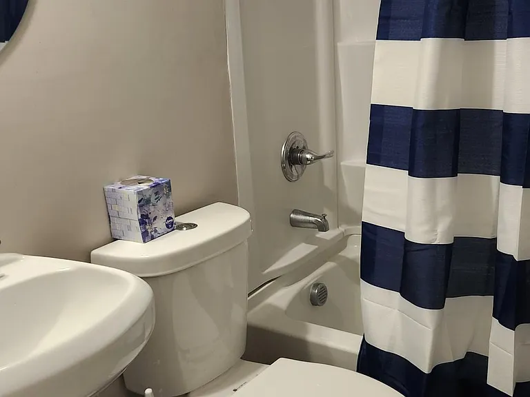 2nd bathroom