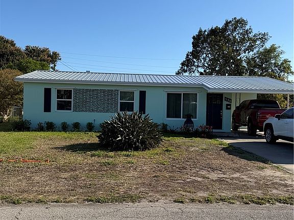 2nd image of 538 W Alverdez Ave