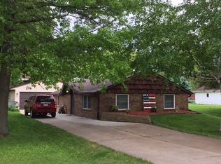 622 S 2nd St, Colona, IL 61241