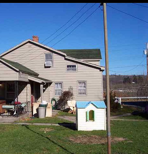 2nd image of 108 Front St