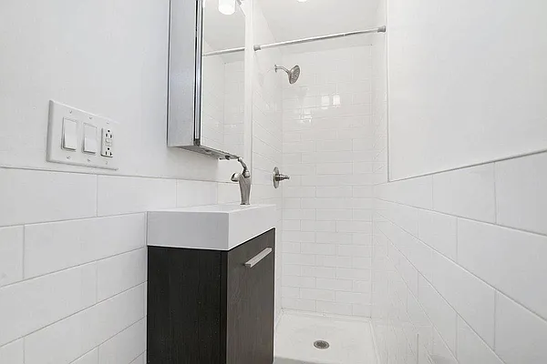 Rented by Living New York | media 10