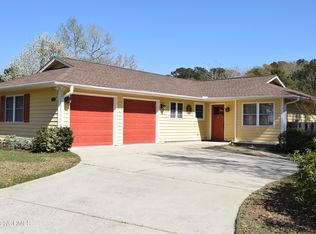 102 Cedar Tree Ln SW, Calabash, NC 28467