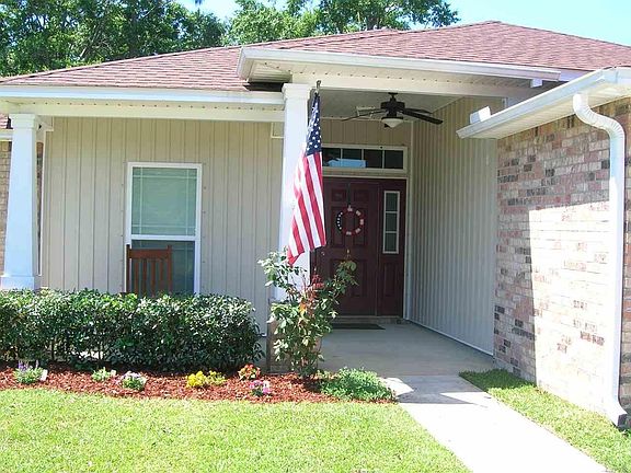 3rd image of 128 Millet Cir