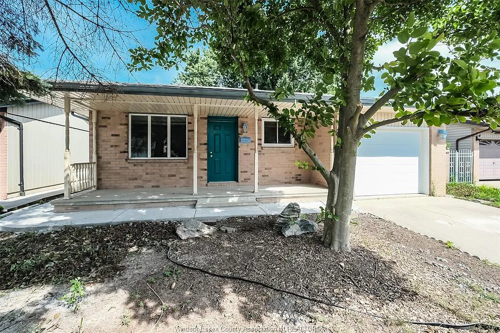 3 bed, $2,500 — Photo 3