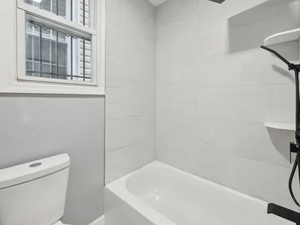 196 Clendenny Avenue image 16 of 26