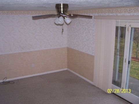 5th image of 807 Hinton Dr