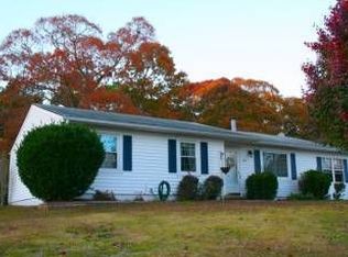 624 Duke Ct, Jacksonville, NC 28546