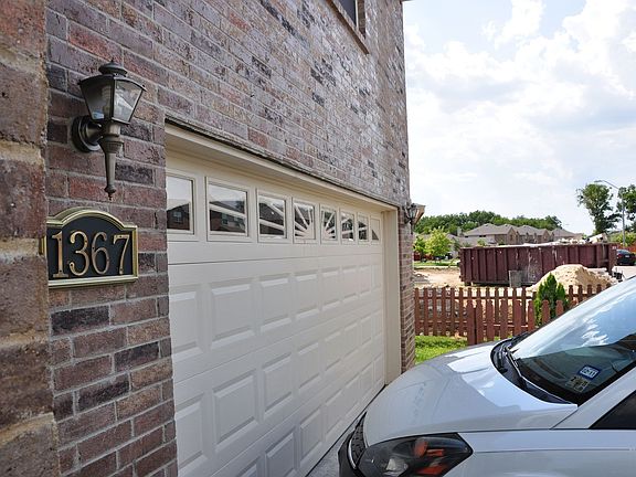 2nd image of 1367 Falcon Dr