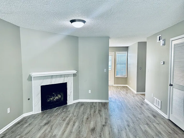 Windsong Townhomes — Photo 3