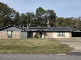 203 Easy St, Silsbee, TX 77656