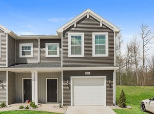 1310 Timber Hollow Ct, Greenville, MI 48838