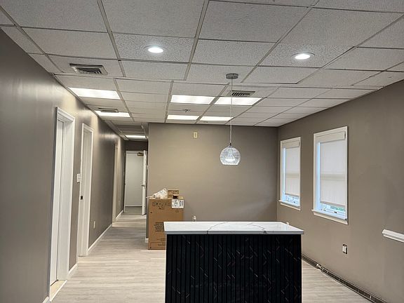 3rd image of 268 Saint Paul Ave #1