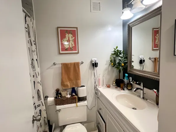 280 Rector Place image 6 of 13