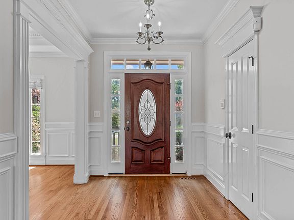 3rd image of 4104 Olde Waverly Way