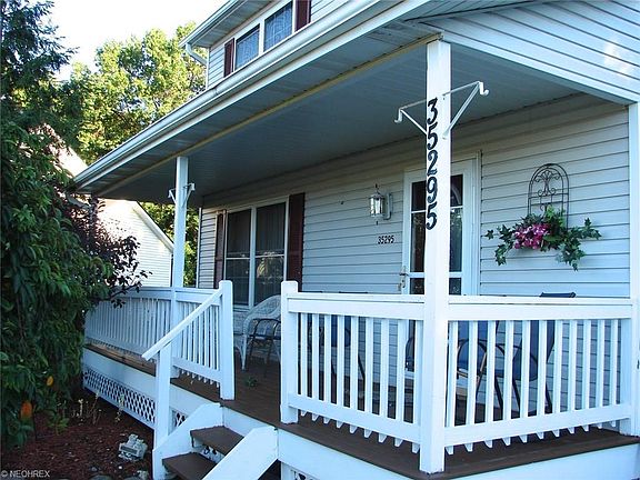 2nd image of 35295 Chaucer Dr