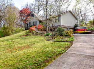 3002 Shadowbrook Dr, Maryville, TN 37803