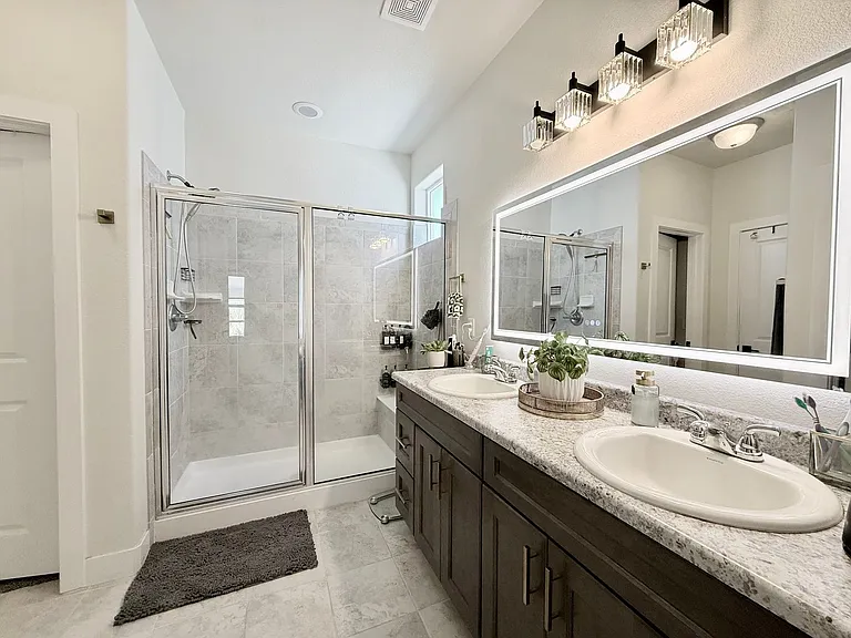 6784 Tumble Creek Dr — Photo 9