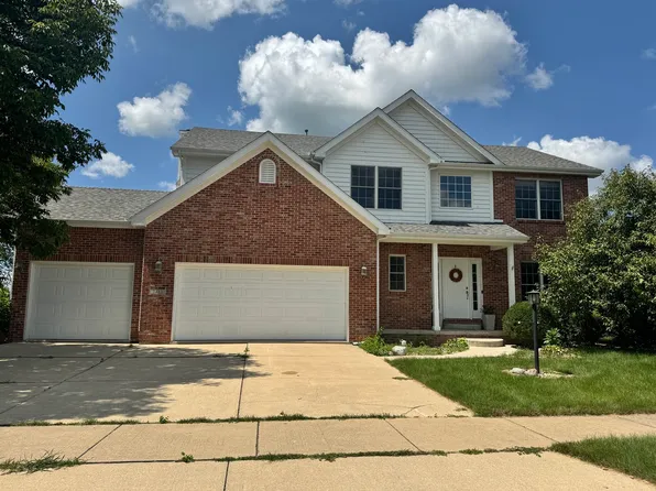 2413 Stricker Ln, Urbana, IL 61802