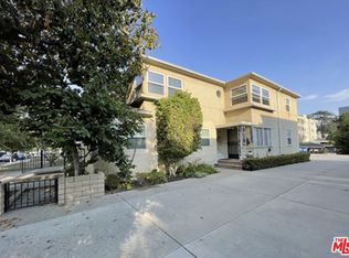 10634 Whipple St, North Hollywood, CA 91602