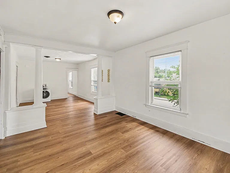 29 Coldbrook St NE #2 — Photo 2