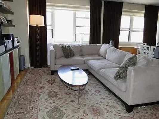 Rented by Corcoran | media 17