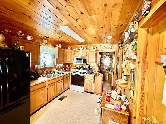 5th image of 5176 Campbell Brook Road