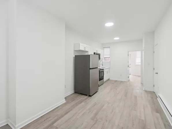 2603 N Hollywood St, Philadelphia, PA 19132