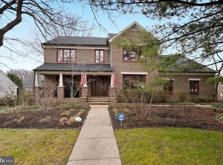 5895 Clermont Dr, Alexandria, VA 22310
