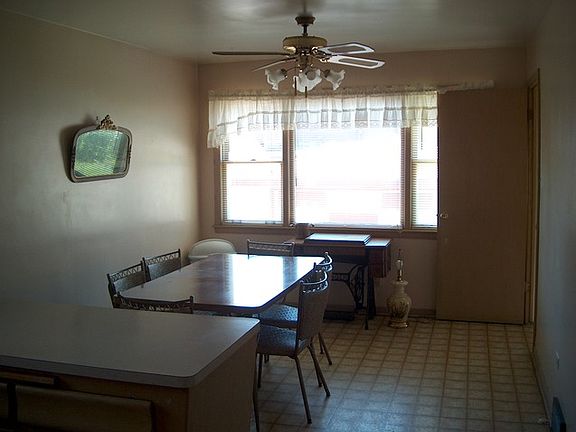 3rd image of 8856 S Fairfield Ave