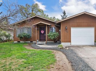 1725 Pritchett Pl, Cottage Grove, OR 97424