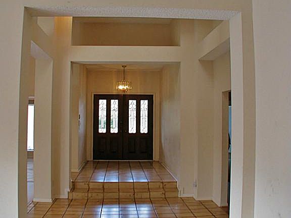 The entry foyer makes a statement! (Pictures taken before home was freshly painted and new carpet ha