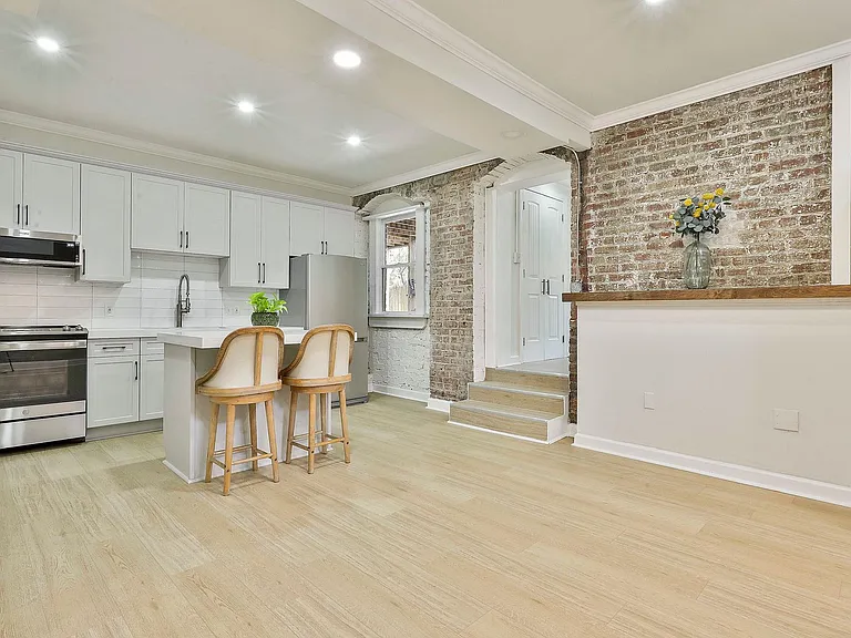 685 Argonne Ave NE #14 — Photo 10