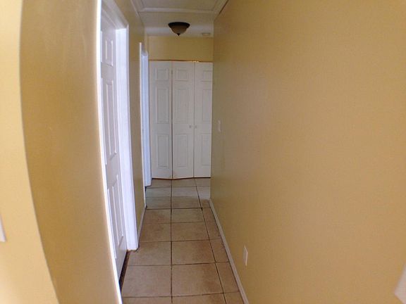 5th image of 2512 E 18th Ave