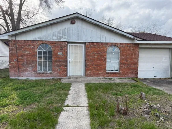 3111 Bacchus Dr, New Orleans, LA 70131