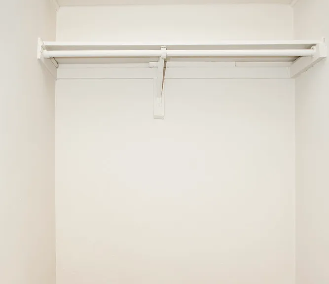 2129 N Dayton St #203 — Photo 4