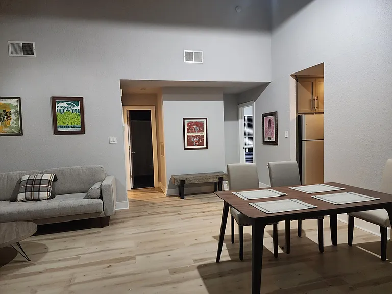 1300 Danbury Sq #A — Photo 6
