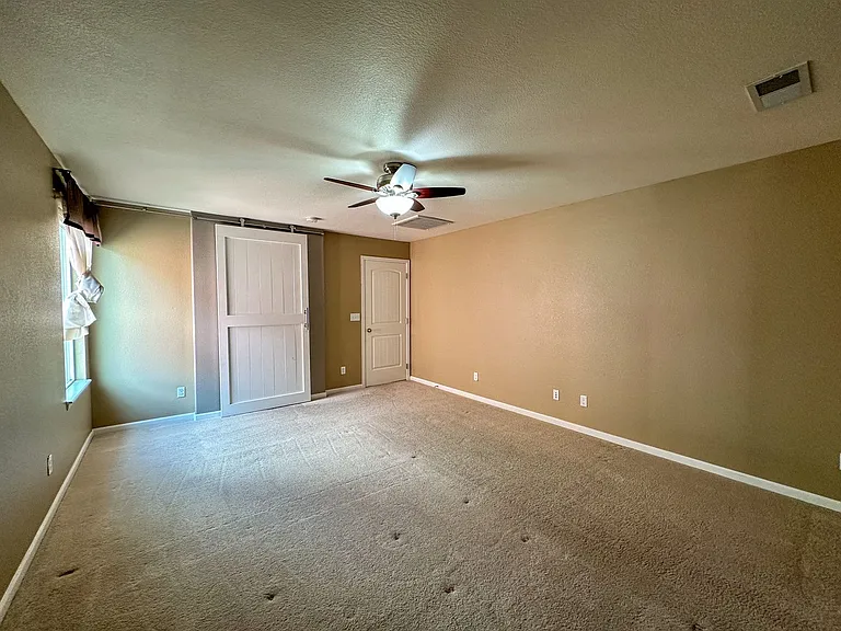 12183 Coral Burst Ln — Photo 26