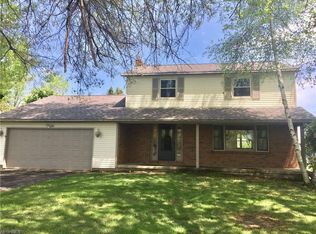 910 Fairfield School Rd, Columbiana, OH 44408