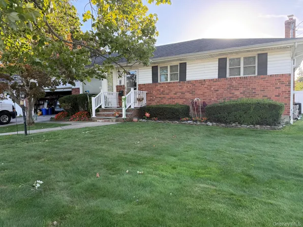508 Nolting Avenue, North Babylon, NY 11703