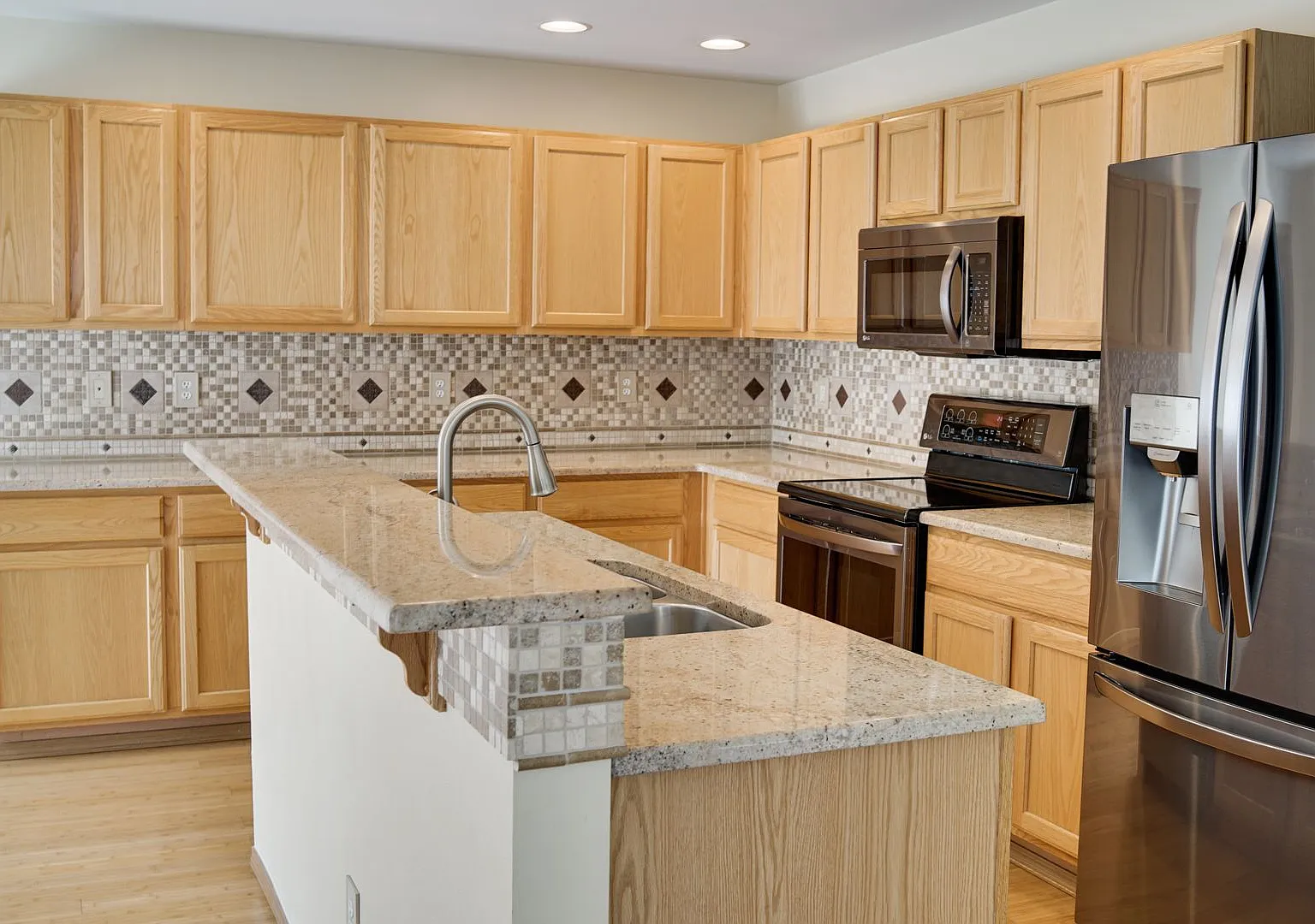 Covington Woodcreek 5 Bedroom 2 Story — Photo 2