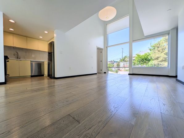1313 W Sunset Blvd APT 206
