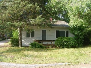 511 W Ridge Dr, Sanford, MI 48657