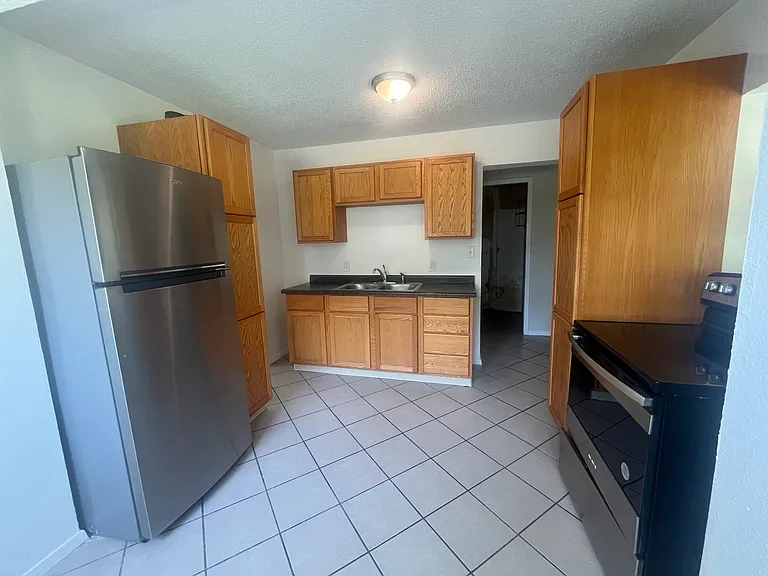 17803 N Fruitport Rd — Photo 4
