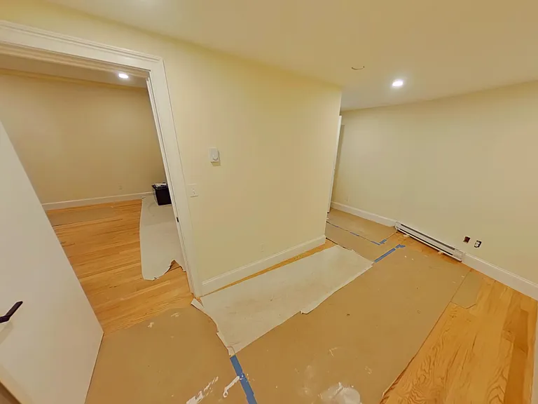 15 Melvin Ave #17B — Photo 4
