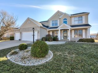 4403 Stonebridge Dr, Champaign, IL