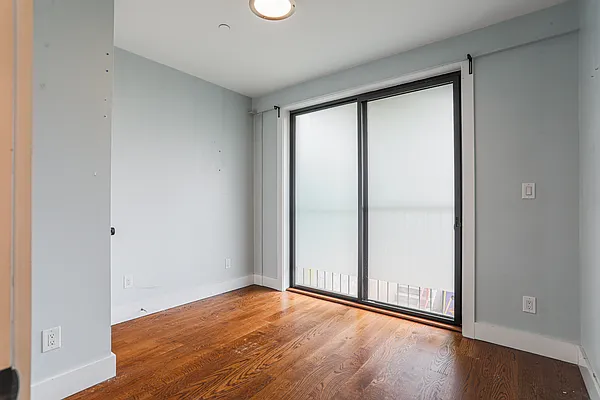 Rented by ERNY LLC | media 14