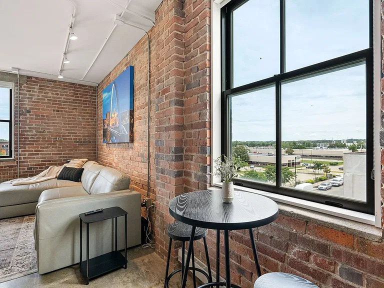 Harbach Lofts — Photo 5