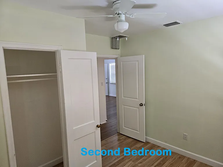 1611 Canterbury Rd N — Photo 11