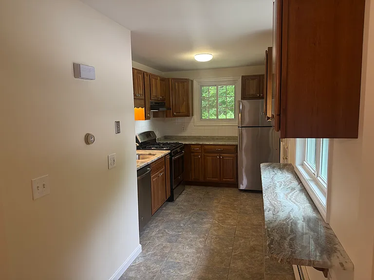 70 Broad Meadow Dr — Photo 3