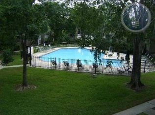 249 N Sam Houston Pkwy E, Houston, TX 77060